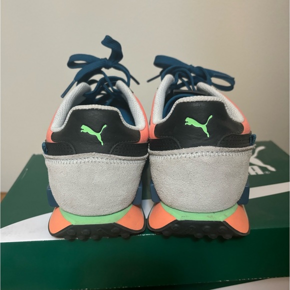 PUMA FUTURE RIDER NEON PLAY - Picture 5 of 5